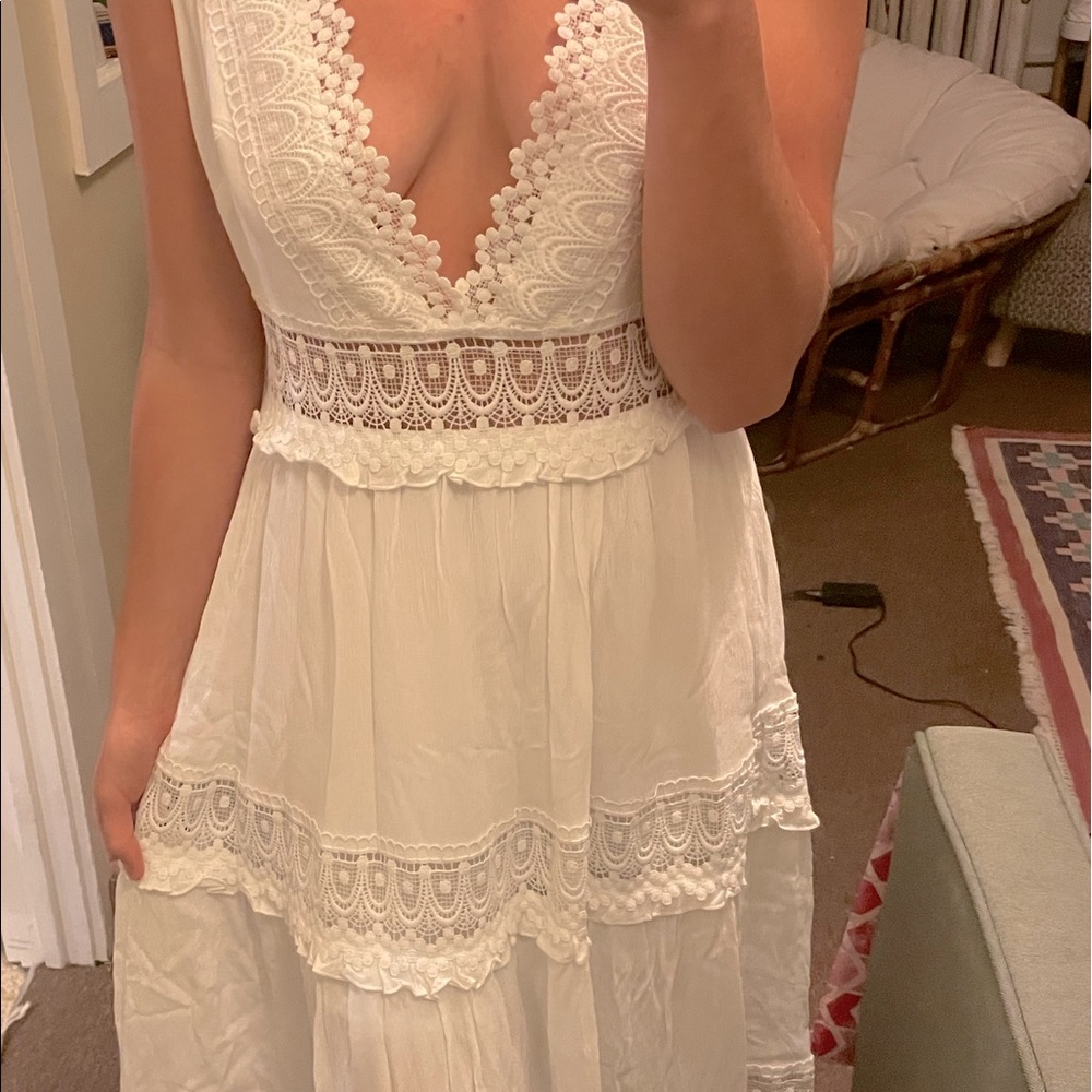 Beautiful White flowy maxi dress